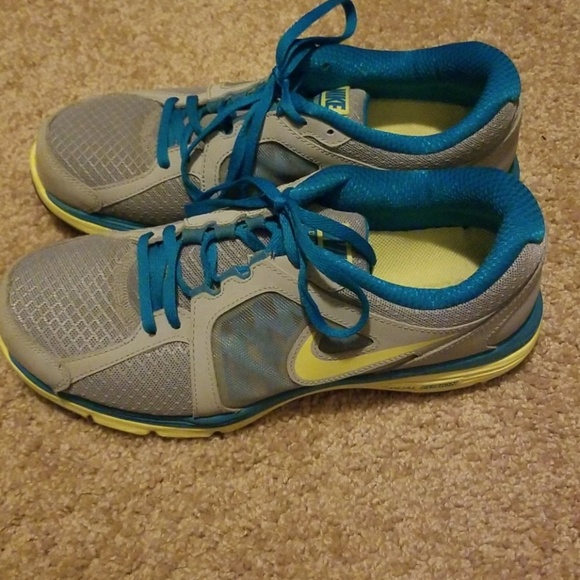 Nike Dual Fusion Run tennis shoes - Picture 2 of 5